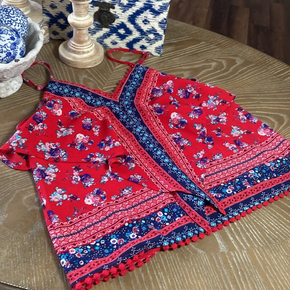 NWOT! Ruffled & Pom Pom Trim Floral Spaghetti Strap Sleeveless Tank Top Blouse - Picture 3 of 10